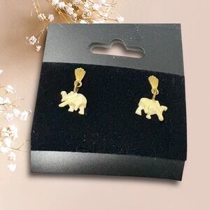 Vintage Carved Elephant Dangle Stud Earrings 5/8" Drop Gold Tone Boho Safari